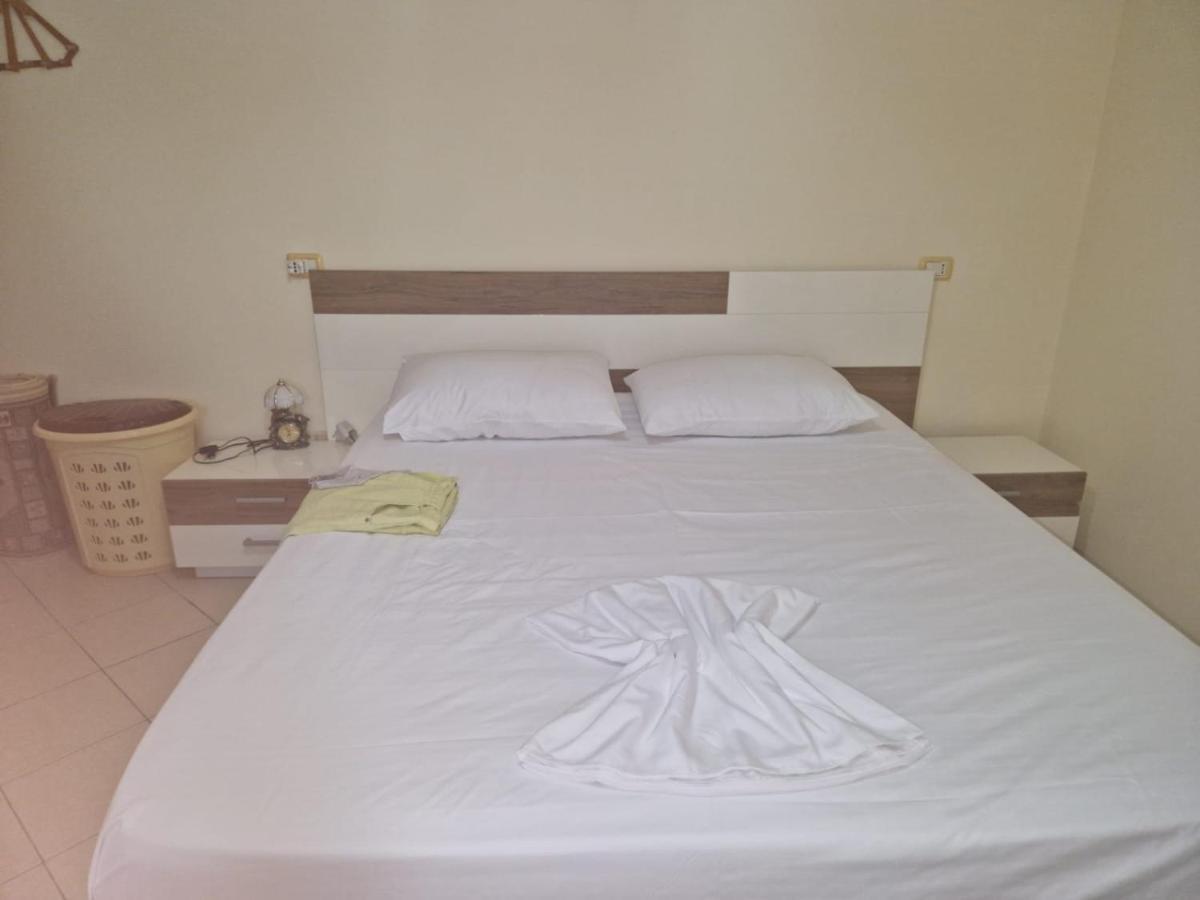 Seaside Apartment 15 Durres Exterior photo